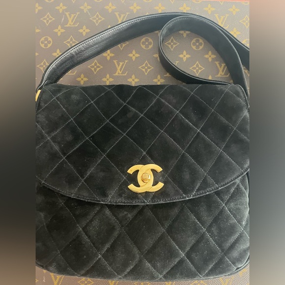Vintage Chanel Black Suede Satchel - Picture 10 of 10